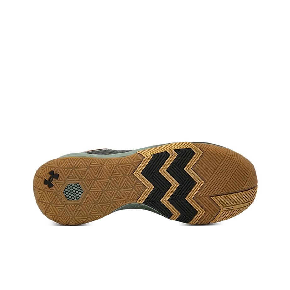 Scarpe da Basket Under Armour  - Men Shoes Under 300 recensione e prezzo